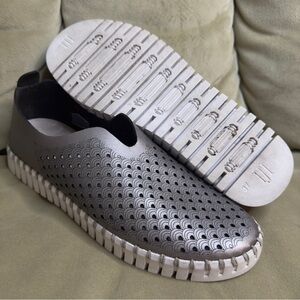 ILSE Jacobsen Hornbak Tulip Slide On Metallic Shoes 37 gunmetal